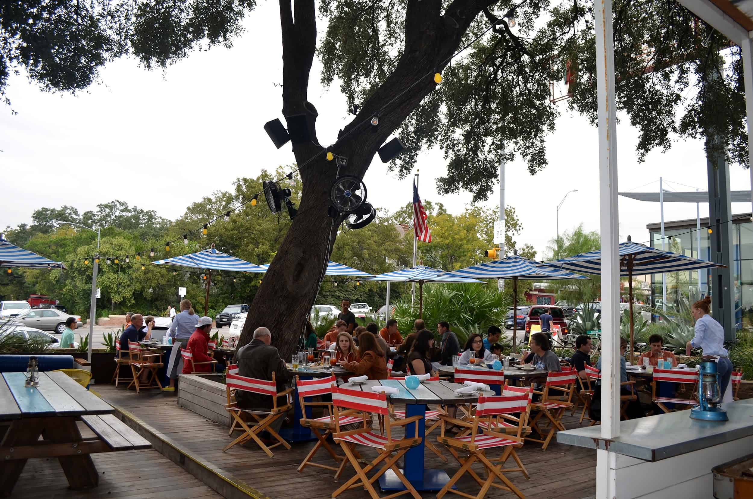 Outdoor Seating Dining
